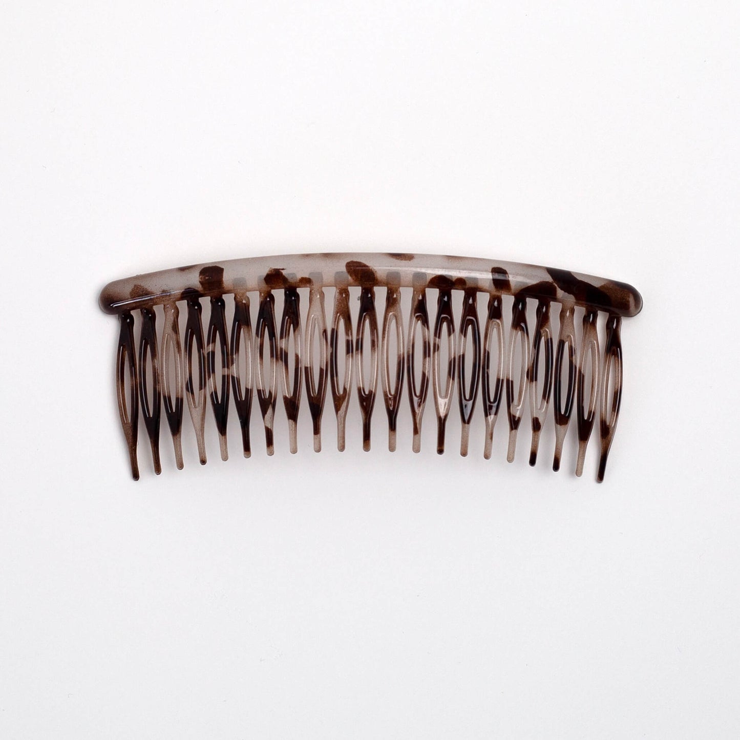 THOC Eloise French comb, wide, shown from the top, in light tortoiseshell